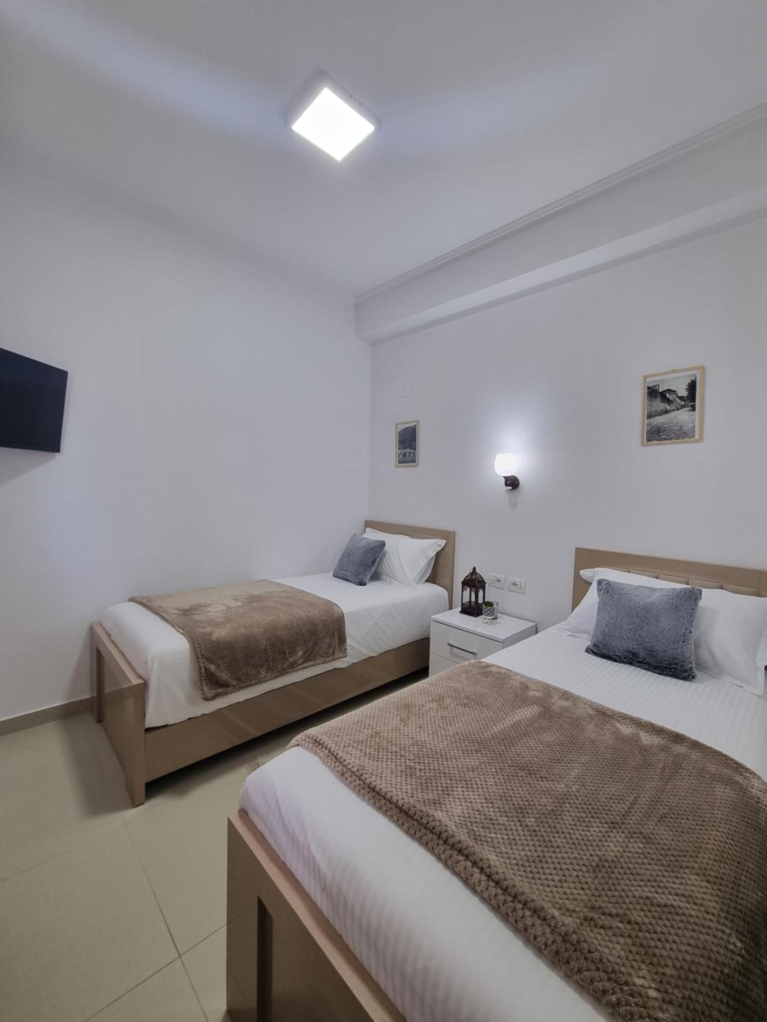 Guest House Mario Berat Zewnętrze zdjęcie