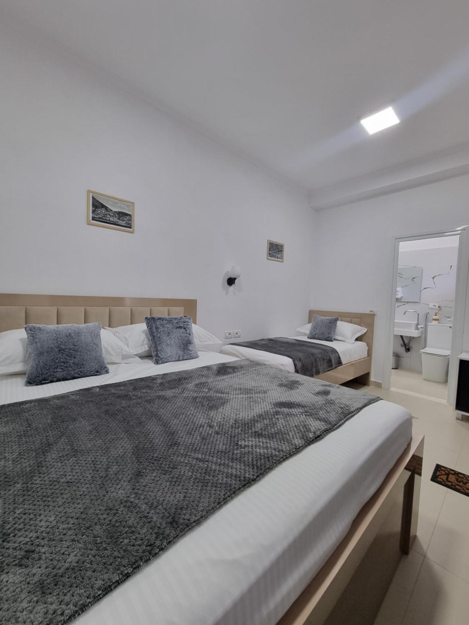 Guest House Mario Berat Zewnętrze zdjęcie